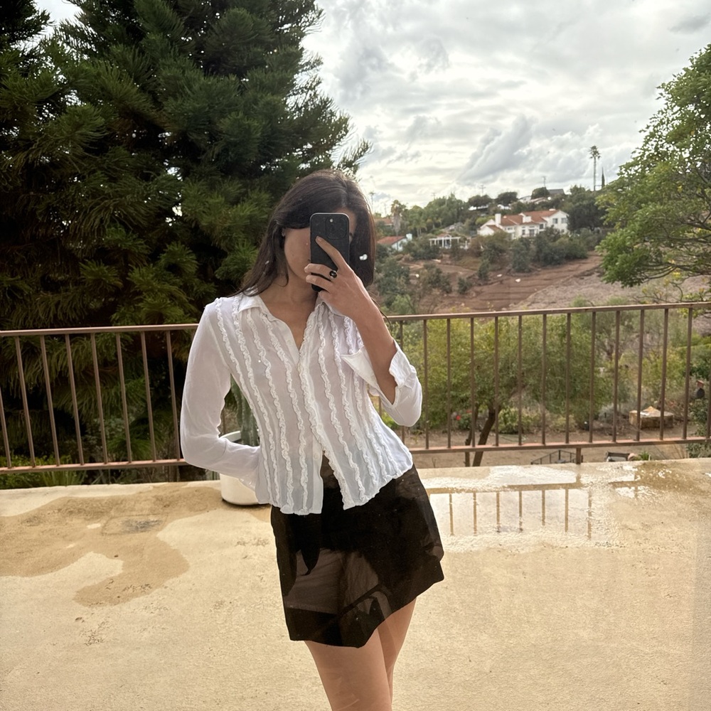 Vintage ruffled button down blouse